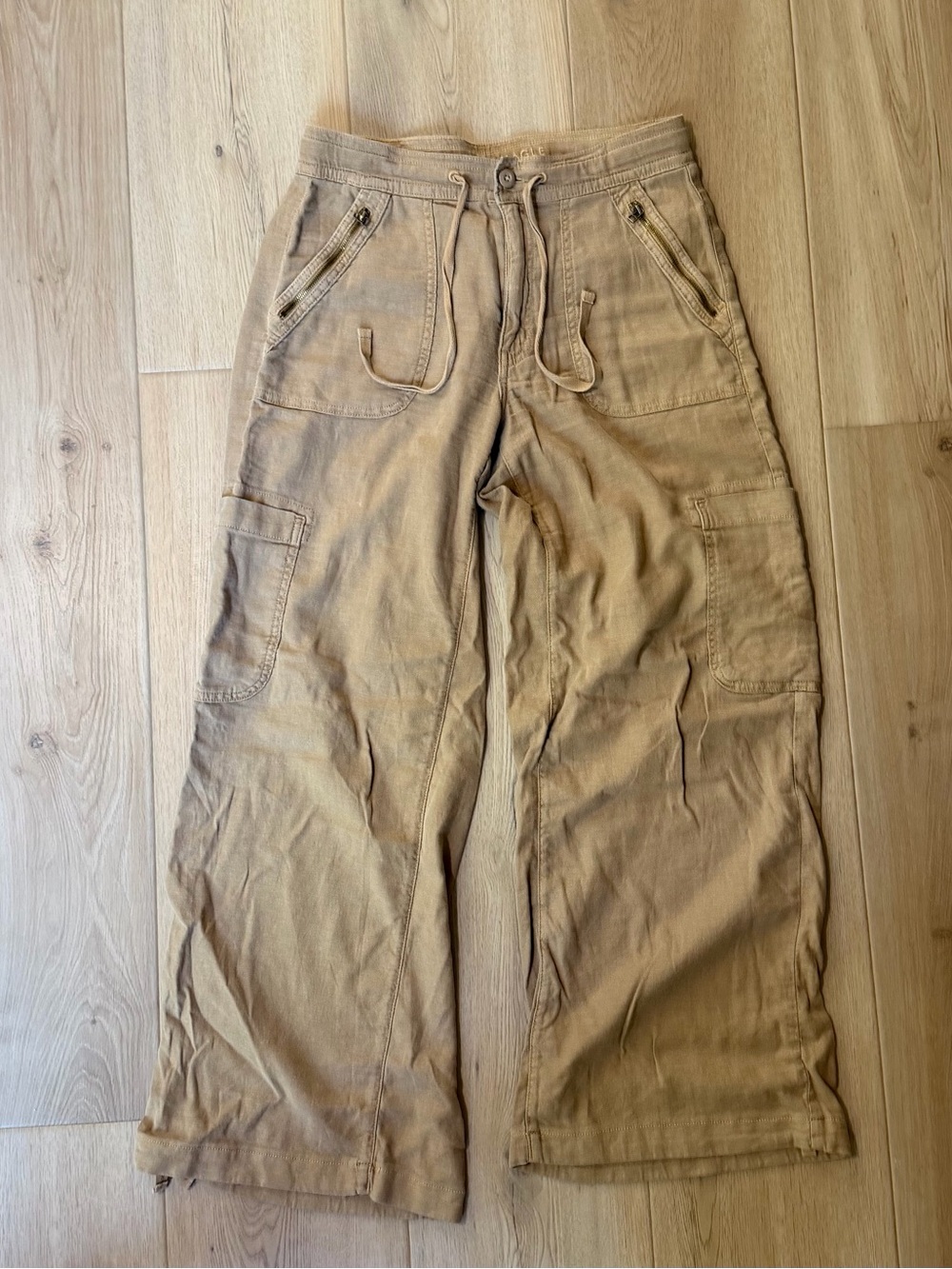 American Eagle Outfitters Olive Wide-Leg Cargo Pants with Drawstring - Picture 4 of 6